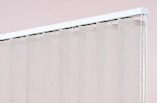 tenda a bande verticali filtranti melange 127 mm su misura per soggiorno luminoso